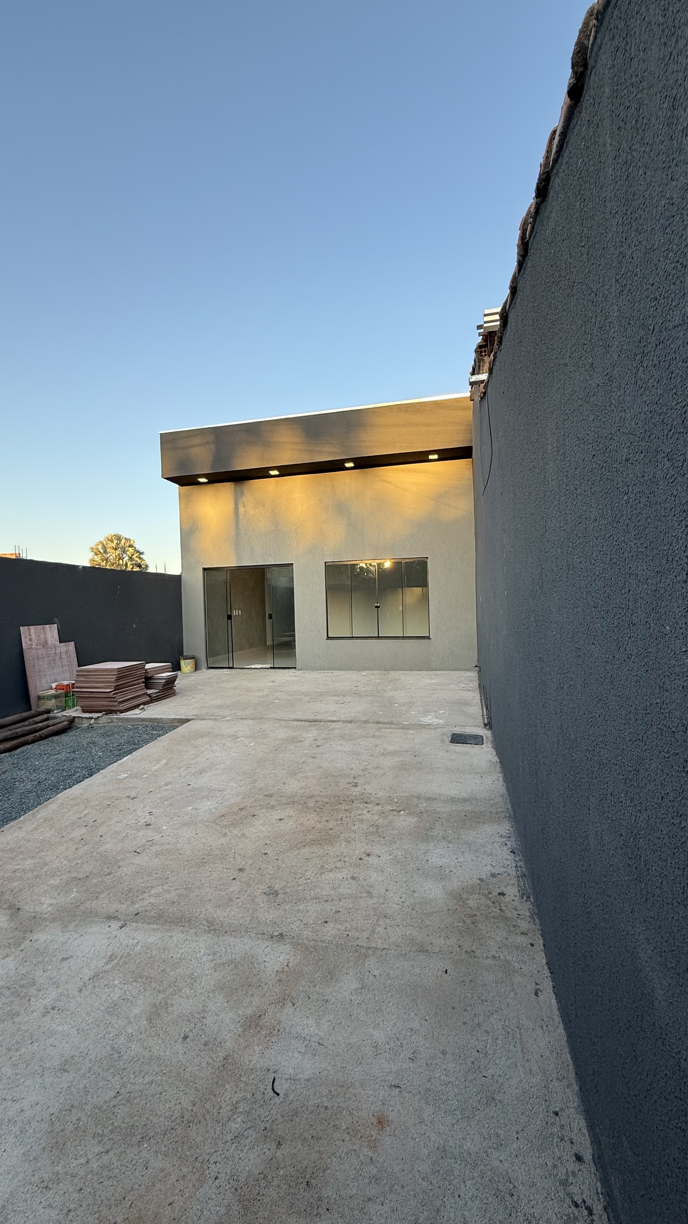 ✨🏡 CASA NOVA À VENDA NO SETOR AEROPORTO! 🏡✨ - foto 2