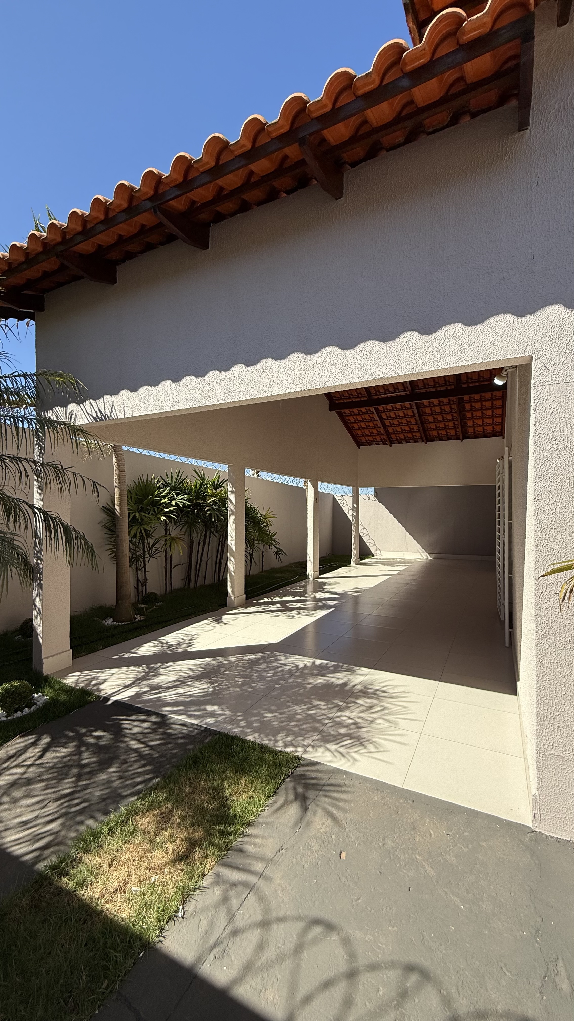 🏡 CASA IMPECÁVEL À VENDA | 3 QUARTOS | R$ 299 MIL .