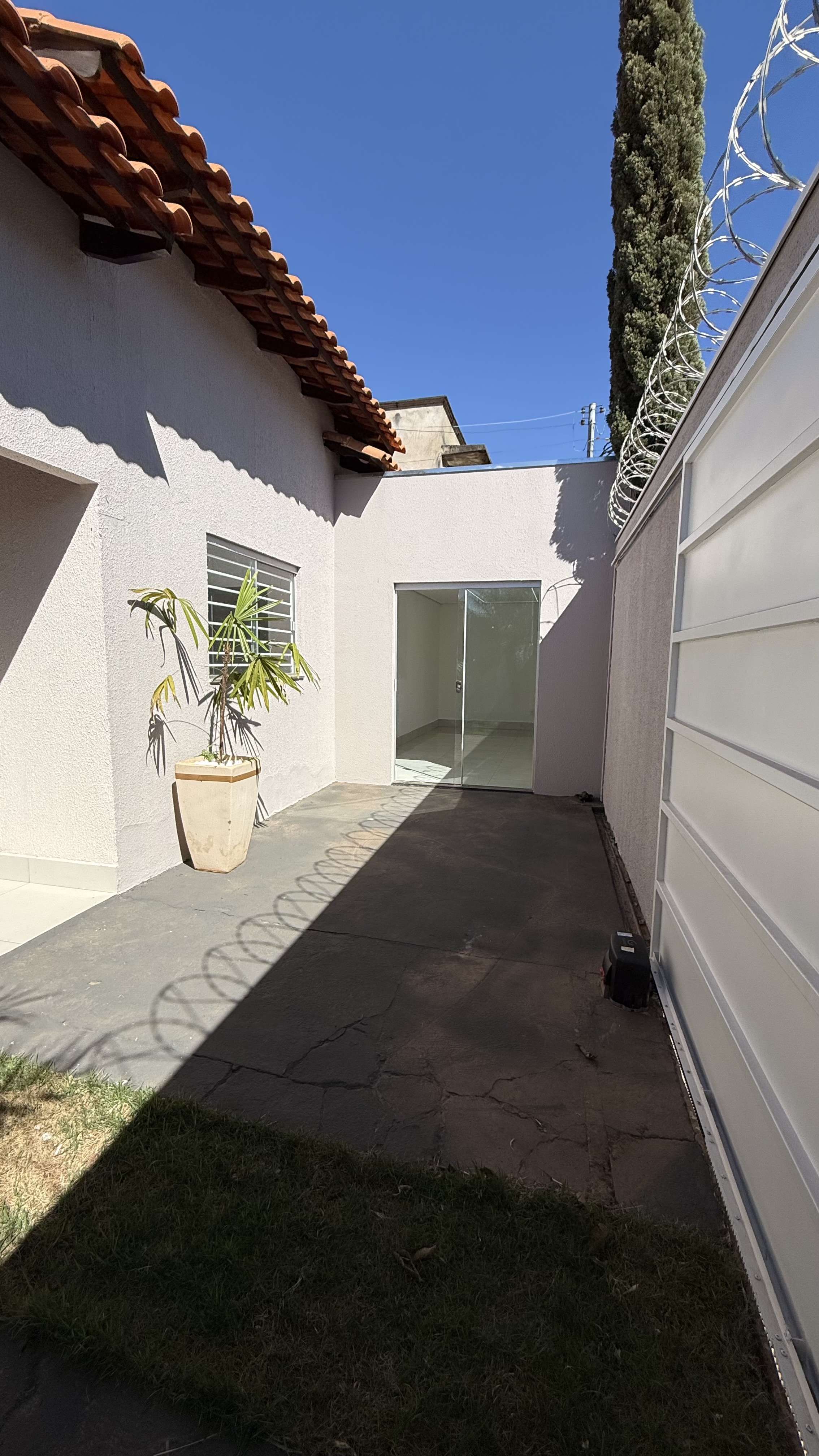 🏡 CASA IMPECÁVEL À VENDA | 3 QUARTOS | R$ 299 MIL . - foto 3
