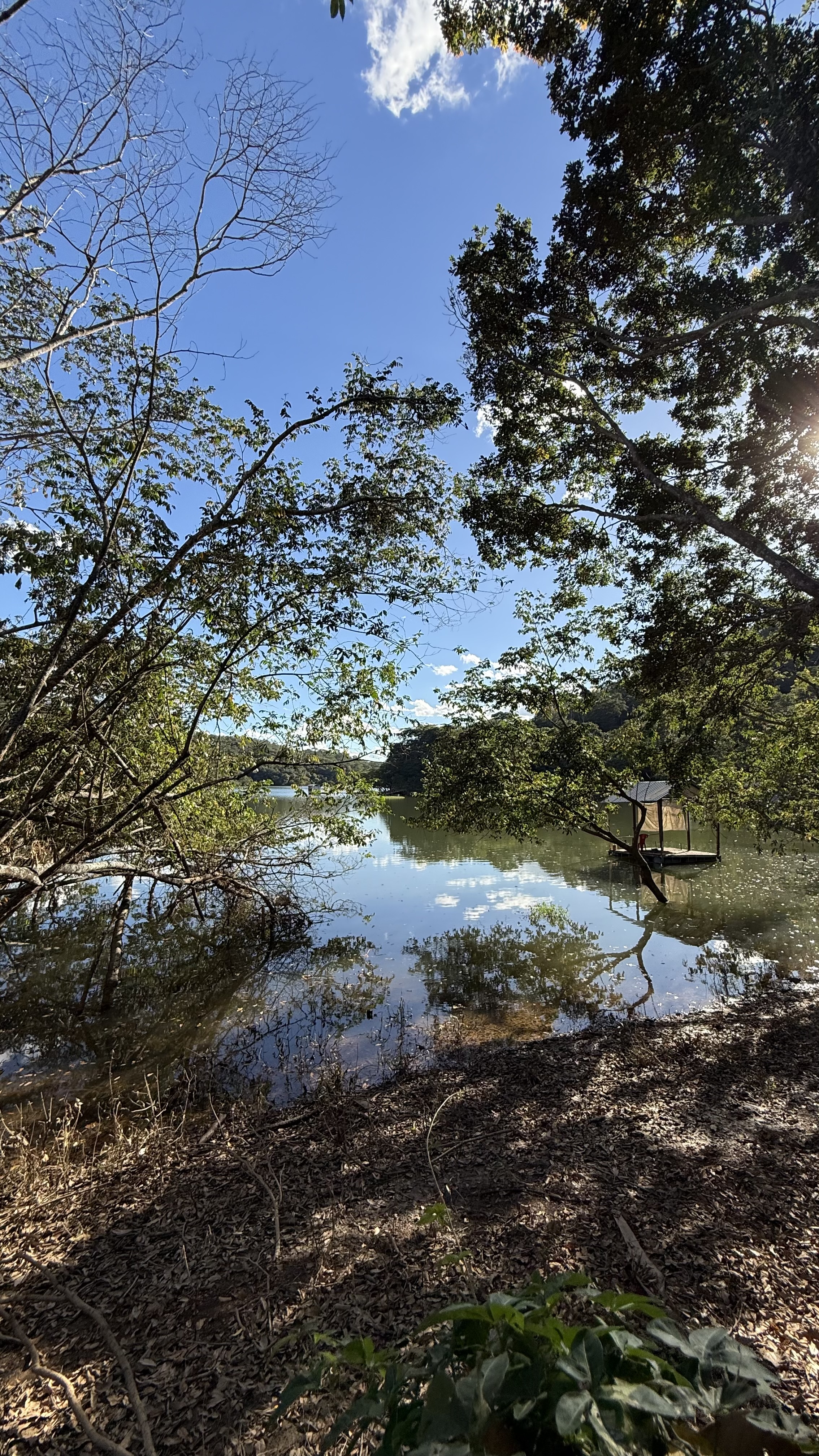 OPORTUNIDADE RARÍSSIMA ÀS MARGENS DO LAGO CORUMBÁ 🌿 - foto 74