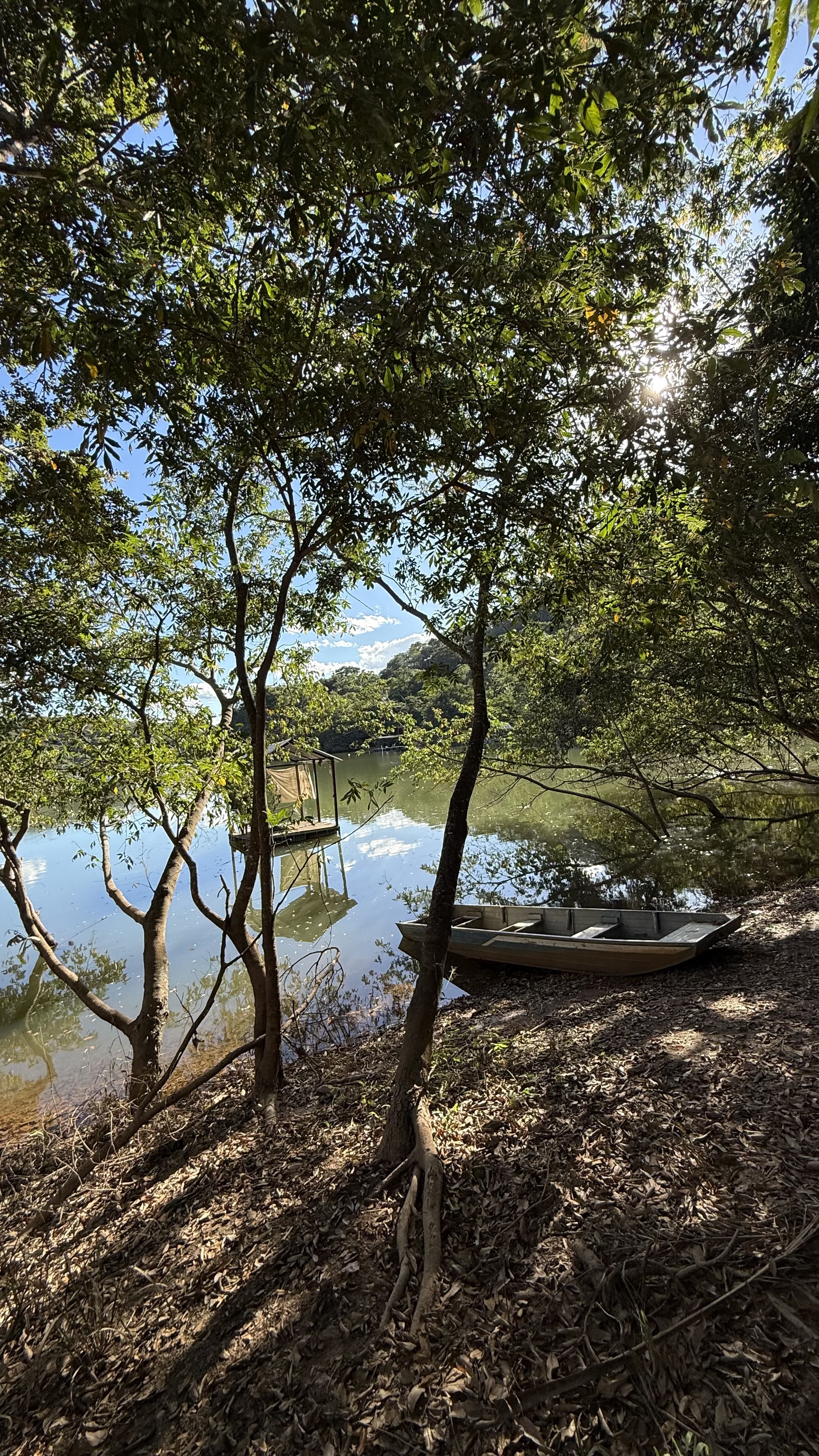 OPORTUNIDADE RARÍSSIMA ÀS MARGENS DO LAGO CORUMBÁ 🌿 - foto 78