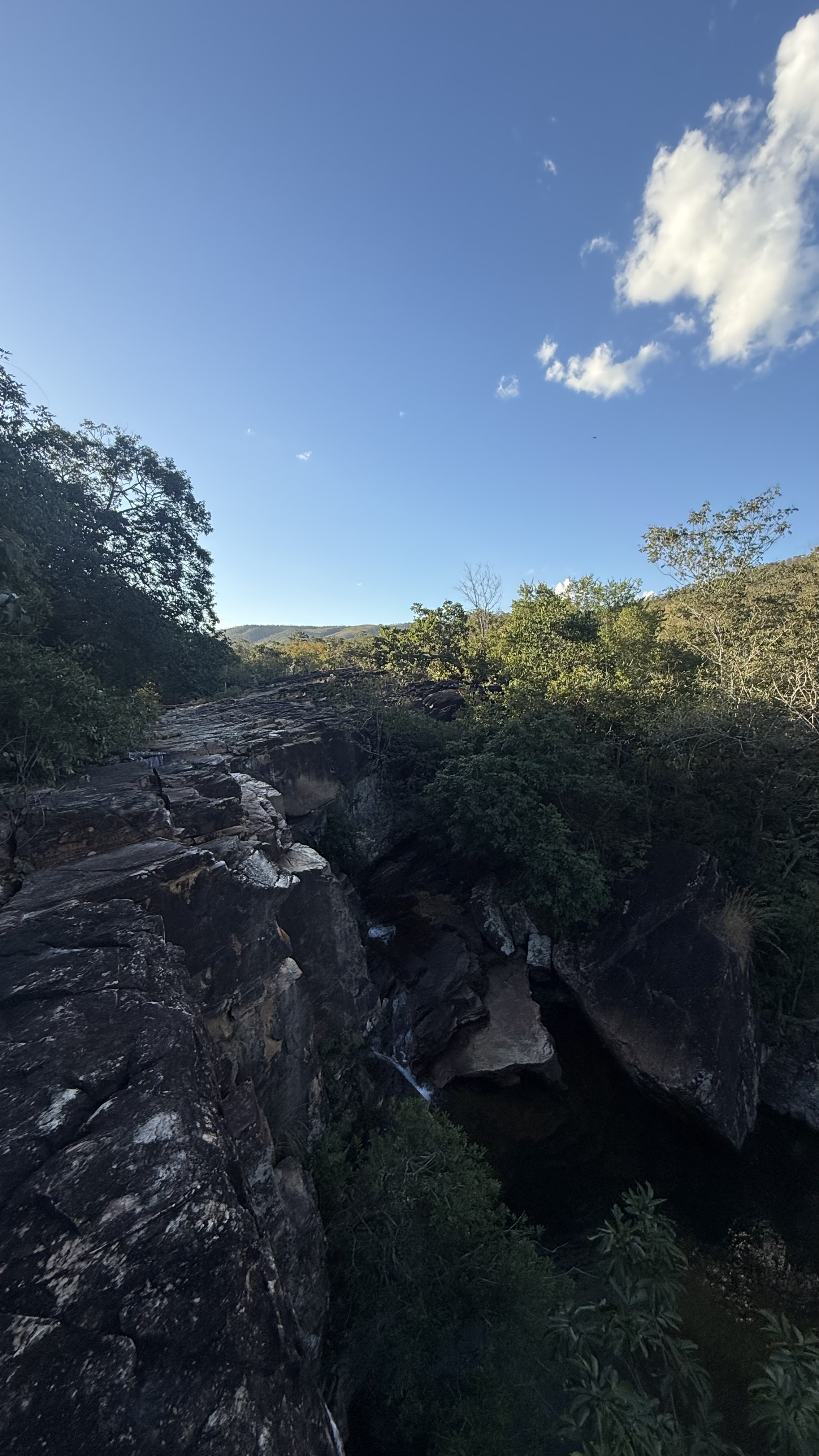 OPORTUNIDADE RARÍSSIMA ÀS MARGENS DO LAGO CORUMBÁ 🌿 - foto 84