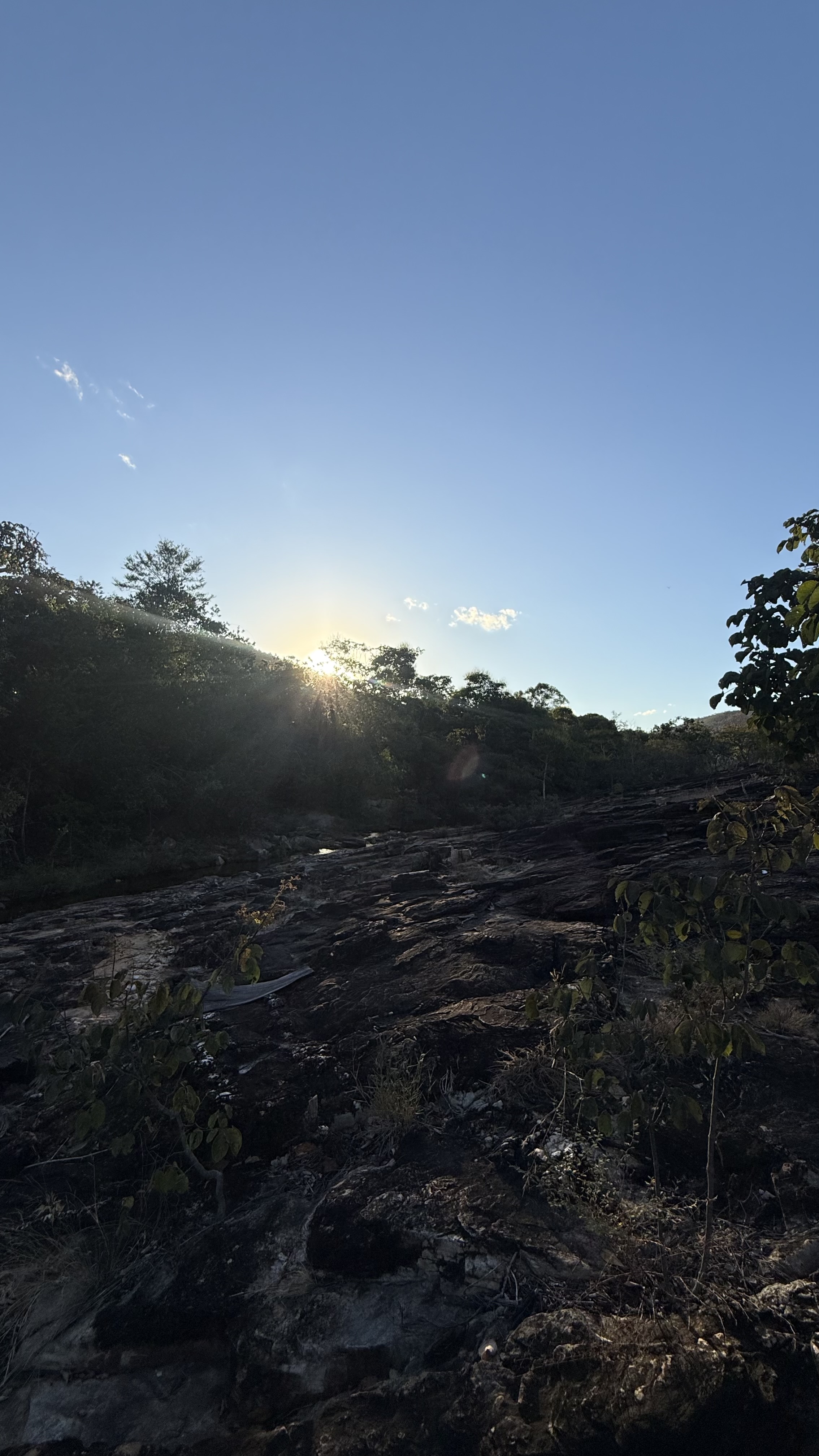 OPORTUNIDADE RARÍSSIMA ÀS MARGENS DO LAGO CORUMBÁ 🌿 - foto 86